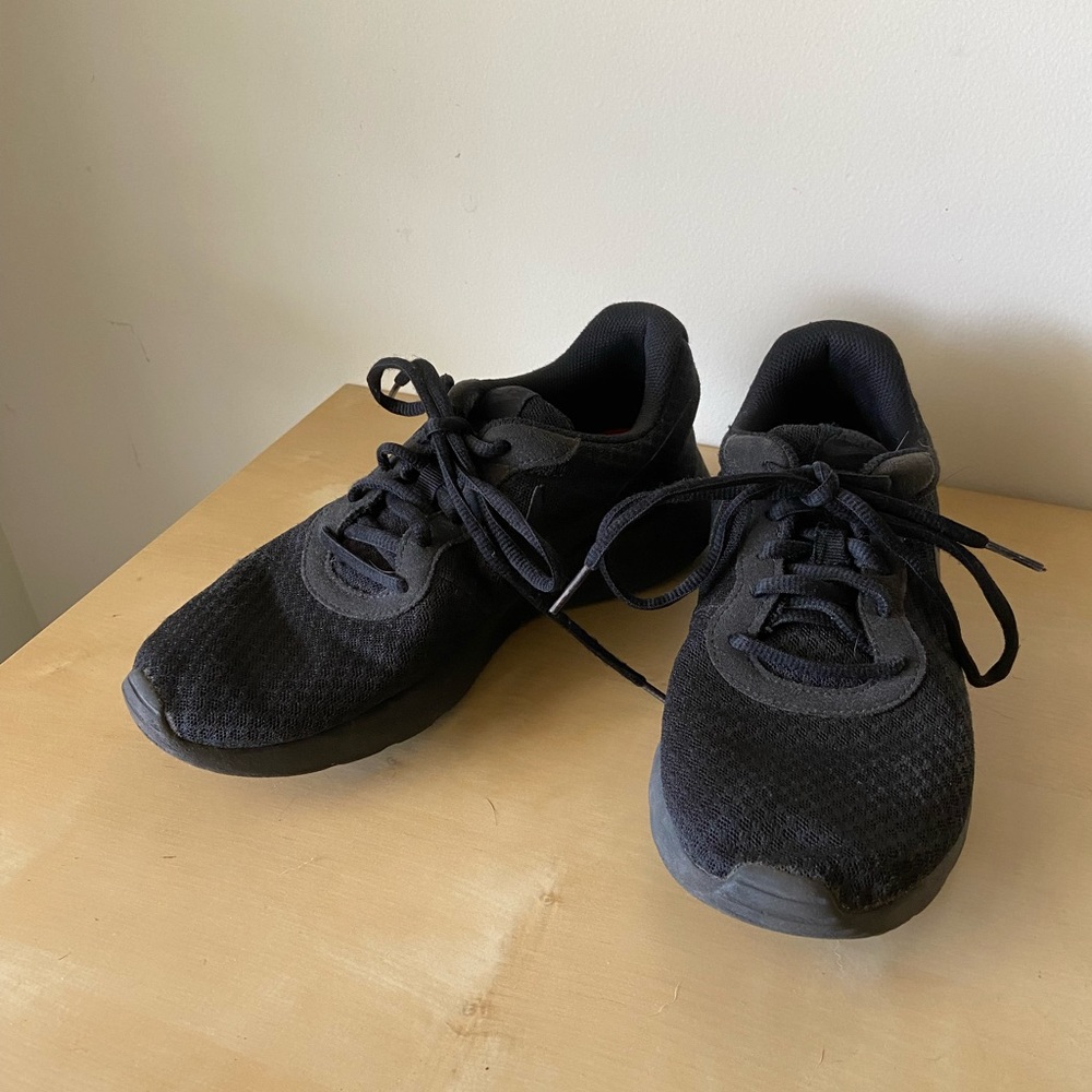 Black Nike Sneakers Mens 7.5